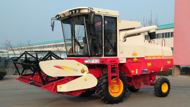 4LZ-7自走式谷物结合收割机